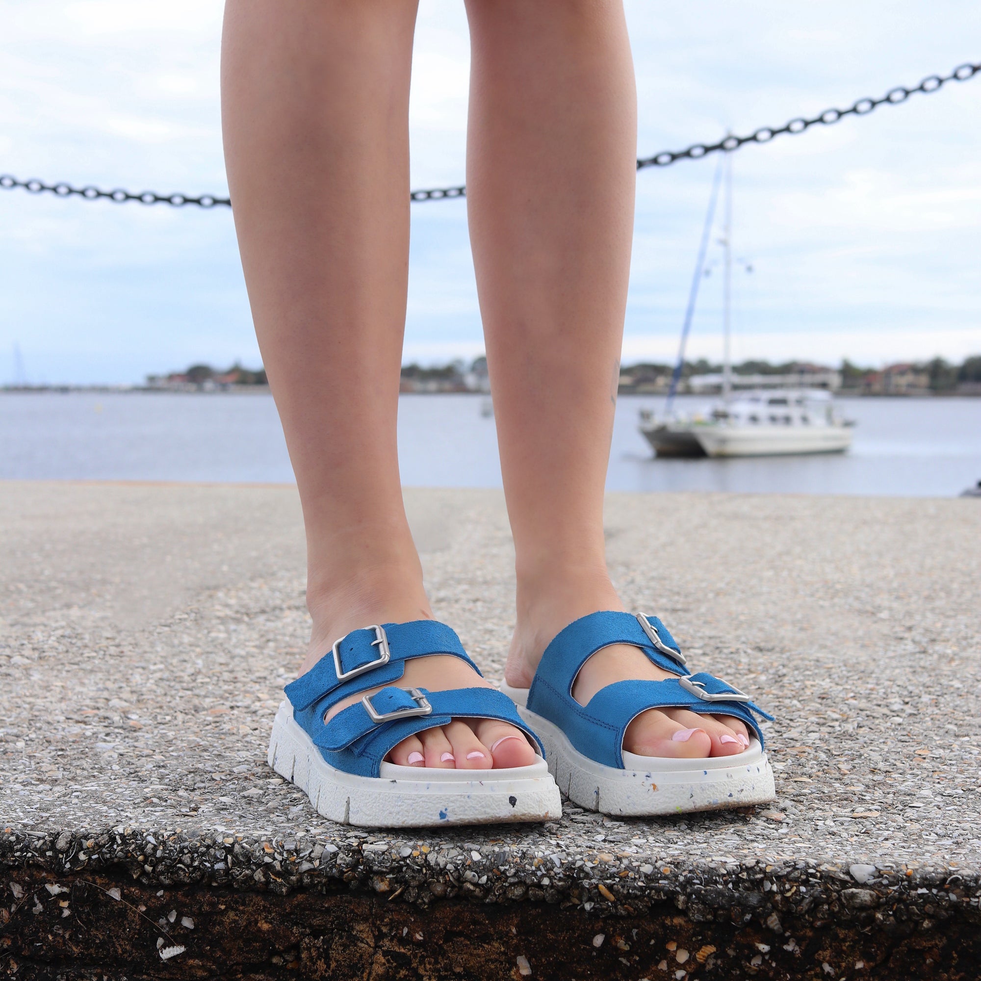 Piera Luxmotion Suede Sandal - Color Blue