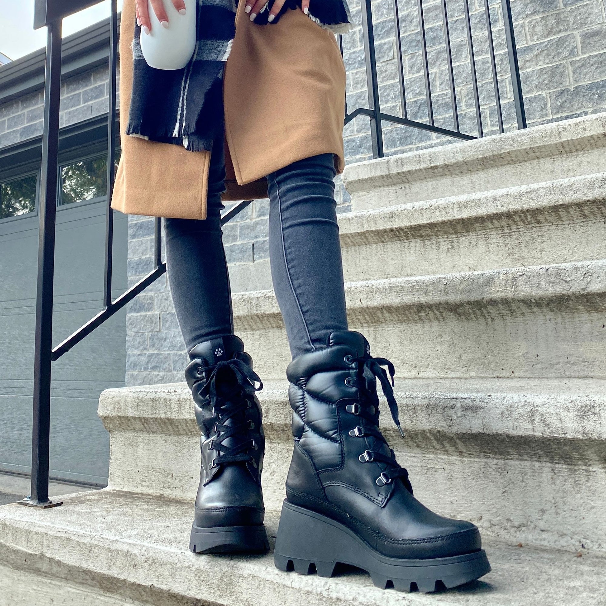 Black wedge 2025 waterproof boots