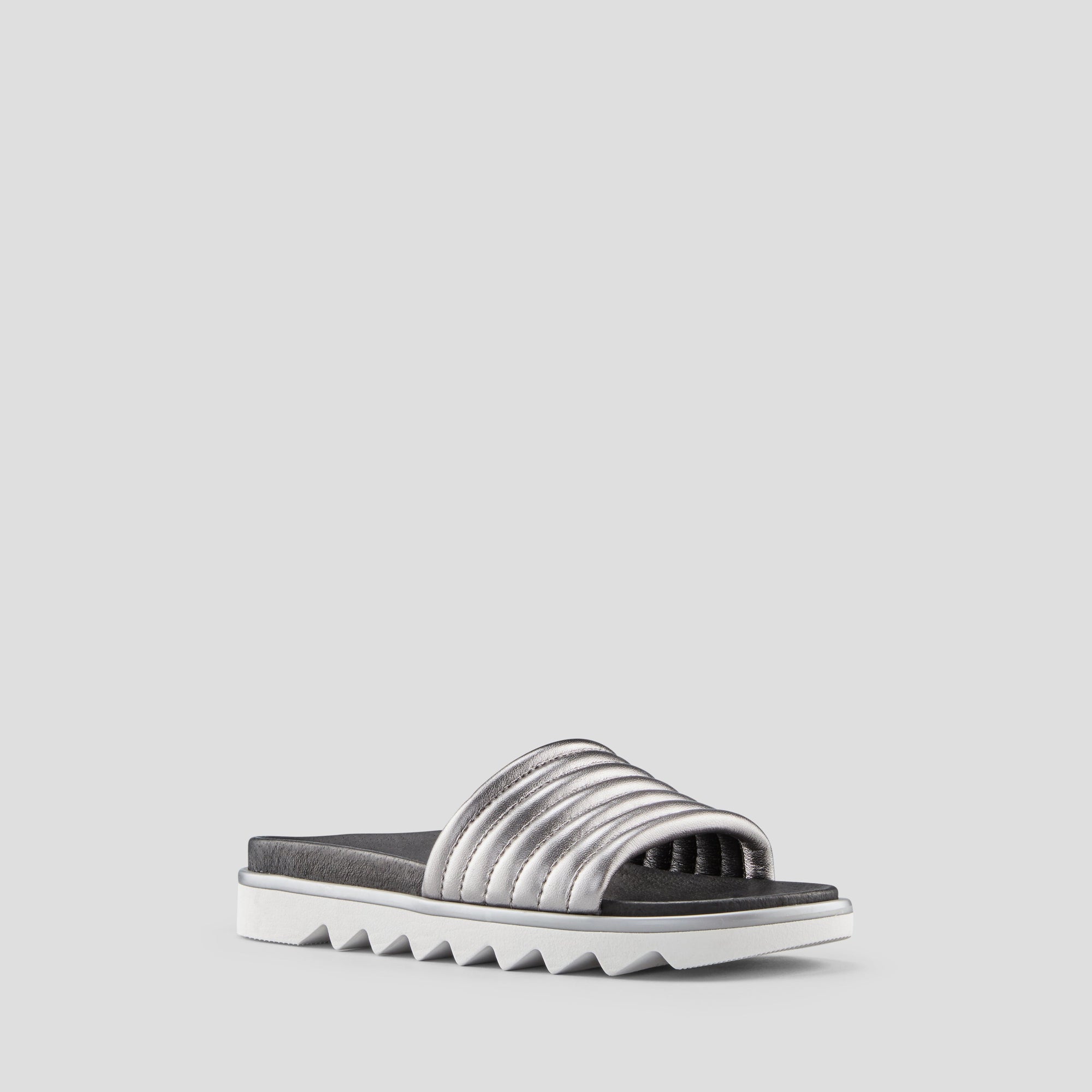 Naomi Leather Water-Repellent Sandal - Color Metallic Silver